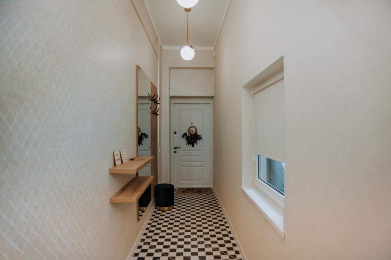 V.I.P Apartments Dominikanos Lviv Ngoại thất bức ảnh