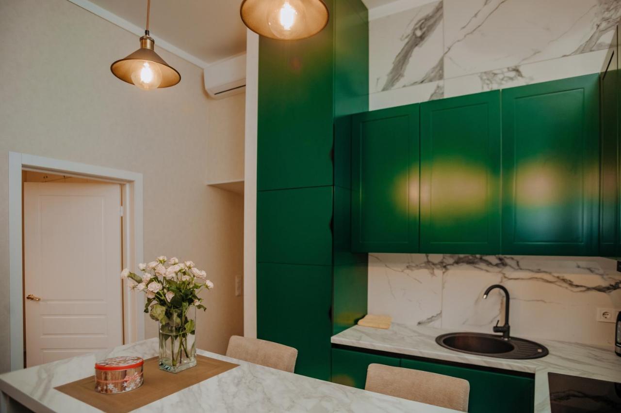 V.I.P Apartments Dominikanos Lviv Ngoại thất bức ảnh
