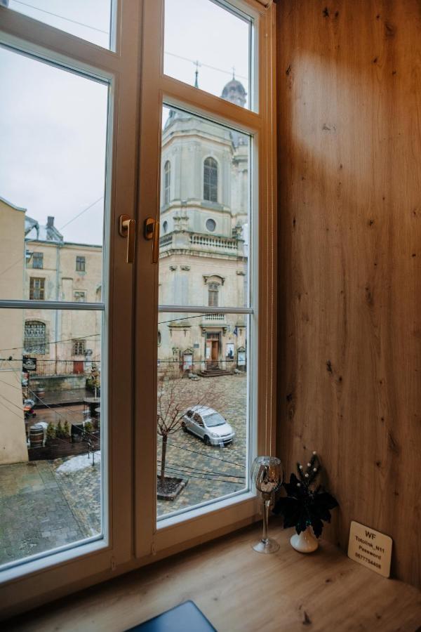 V.I.P Apartments Dominikanos Lviv Ngoại thất bức ảnh